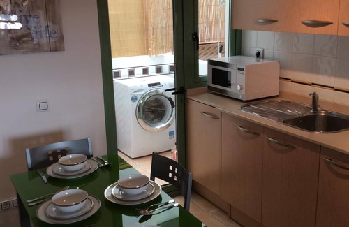Caleta de Fuste Apartamento | IMPRESIONANTE ART DECO 'GAUDIA' COMPLEJO REFORMADO APARTAMENTO DUPLEX JUNTO A LA PISCINA