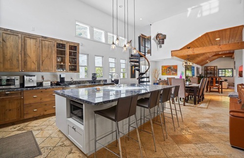 Calabasas Casa | Stunning Art Nature Retreat Villa Calabasas Sleep for 8