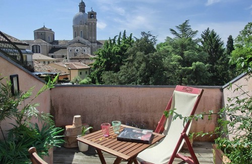 Historic Centre Apartamento | Impresionante ático en el centro de Padua.