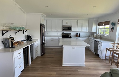 Sandbridge Casa | Stunning Bayfront Home, Pool, 5 Bed/3 Ba, Pets ok & Golf Cart