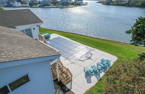 Sandbridge Casa | Stunning Bayfront Home, Pool, 5 Bed/3 Ba, Pets ok & Golf Cart