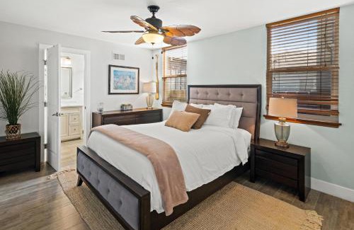 South Mission Beach Casa | Stunning Beach Home - large patio, parking, ac & dog friendly!