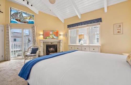 South Mission Beach Casa | Stunning beach home - steps2sand, AC, Large Patio and Fast Wifi!