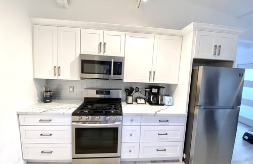 South Redondo Apartamento | Stunning Beach Pad in Heart of Town - 2blks to Beach