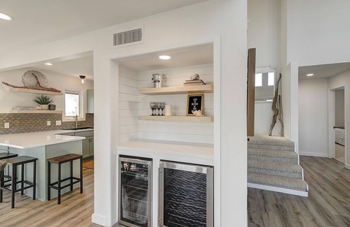 Port Aransas Casa | Stunning Beach View! Boardwalk Access to the Beach! Community Pool & Hot Tub!