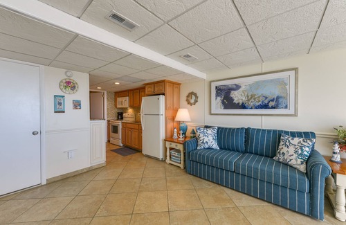 Wildwood Crest Condominio | Stunning Beachfront Condo w/ Panoramic Ocean View