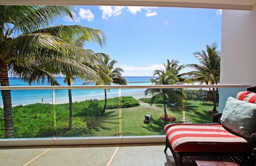 Maxwell Apartamento | Impresionante condominio frente al mar con 2 camas y piscina - Ocean One 204