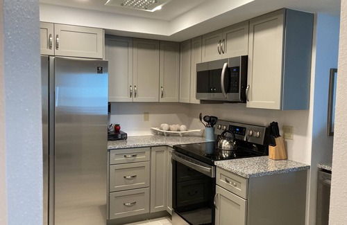 Daytona Beach Shores Condominio | Stunning Beachfront Condo with 360° Ocean Views, Beach Access, Pool & Hot Tub