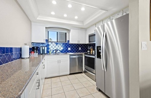St. Pete Beach Condominio | POOL OPEN! Caprice · Stunning beachfront views on St. Pete Beach