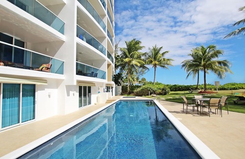 Maxwell Casa | Stunning Beachfront 2-Bed Condo with Pool - Ocean One 204 by BSL Rentals