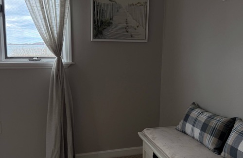 Quincy Casa | Stunning Beachfront 3BR, Ocean/City Views, Near Boston, Free Parking