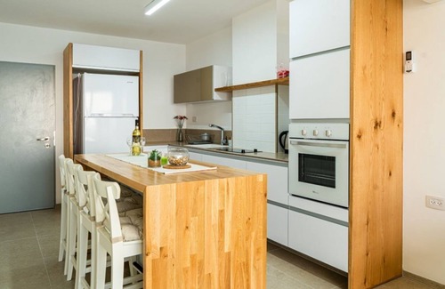 Nahariya Apartamento | Stunning Beachfront Apartment With Epic Sea Views