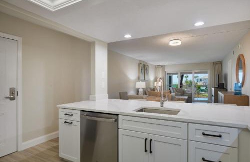 Sanibel Casa | Stunning Beachfront Residence at The Sanibel Inn- Resort Amenities Included!