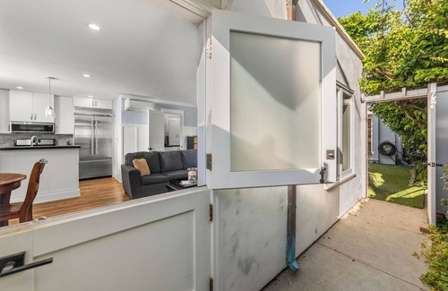 Coronado Casa | Stunning Beachside Living at 868 J Ave, Coronado For Rent