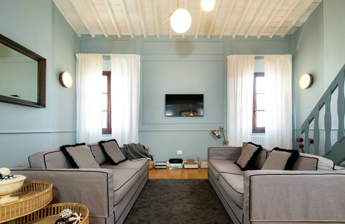 San Lorenzo Apartamento | STUNNING BLUE FLORENCE