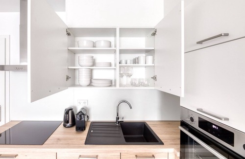 Bonnevoie Apartamento | Stunning Bonnevoie 1BR w/ Balcony & Elevator, by Blueground