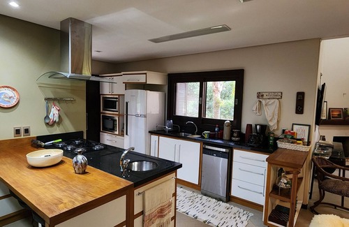Imbituba Casa | Stunning house on the edge of the lake.