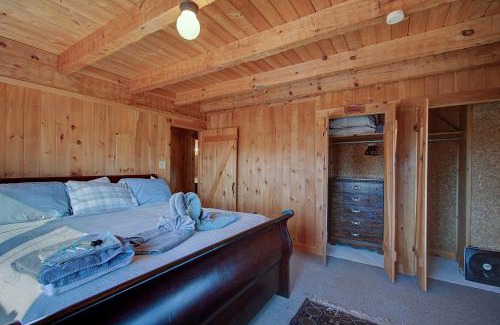 Sevierville Casa | Stunning Cabin: 7 Acres, 360 Views, 20min to Park!