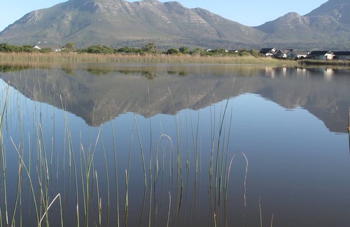 Noordhoek Villa | Stunning Cape Peninsula Holiday Villa with Pool