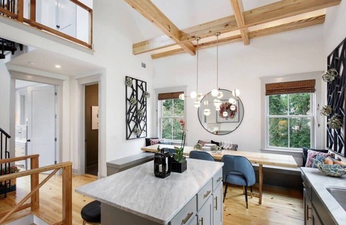 Dixon Park Casa | Stunning Carriage House | Heated Pool