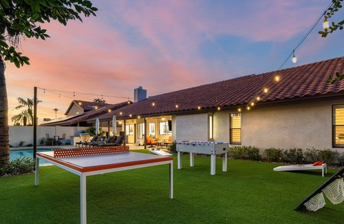 Paradise Park Vista Casa | Stunning Chef's Kitchen w/ Amazing Pool