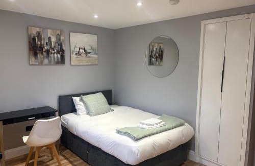 Hemel Hempstead Apartamento | stunning, chic & bright studio apartment