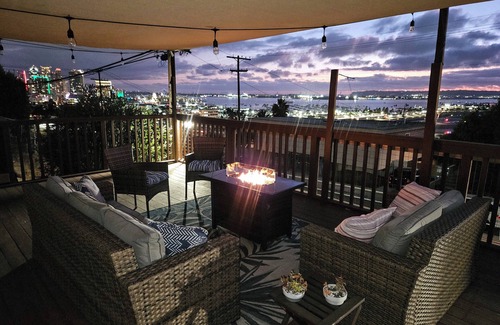 Middletown Casa | Stunning city and bay views w/hot tub & fire pit