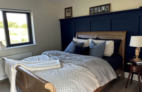 Westport Casa | Stunning Coastal 4.5 Bed/4.5 Bath Modern Cottage