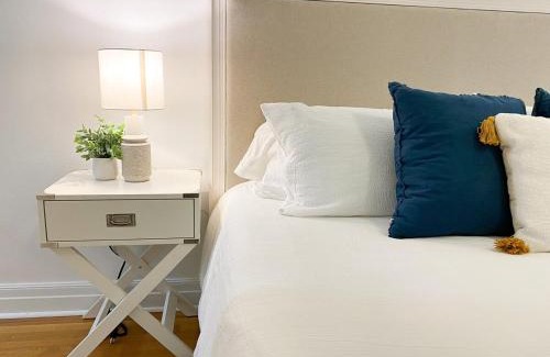 Thunderbolt Casa | Stunning Coastal Charmer Near Downtown and Beach