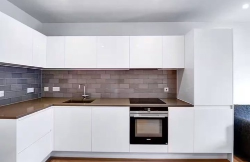 Docklands Apartamento | Stunning Cosy Stu-Apartment with Pool Spa & Gym by Canary Wharf & Central London