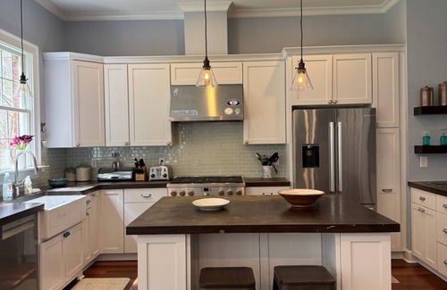 Chapel Hill Casa | Stunning Custom 4-bedroom with creek, trails, & privacy in Chapel Hill