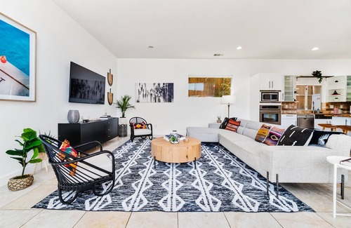 Apache Shores Casa | Stunning Design ~ Lakeside Retreat ~ Family Fun