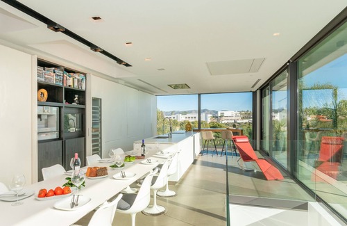 Vallpineda Villa | Impresionante Villa Sapphire con vistas al mar