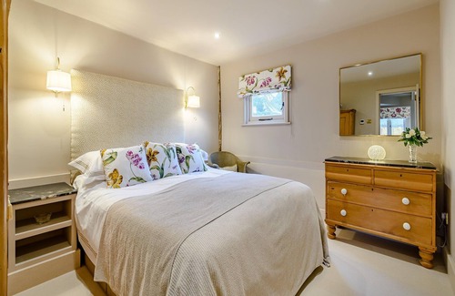 Piltdown Cabaña | 2 bedroom accommodation in Uckfield