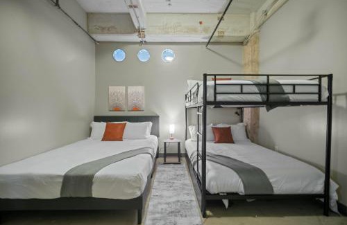 Downtown Dallas Apartamento | Stunning Downtown Apartment with Pool, Laundry, Parking