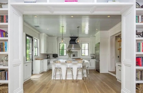 East Hampton North Casa | Stunning East Hampton house. Walk to town and bike to beach.