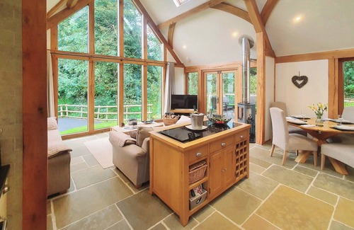 Battle Cabaña | 2 bedroom accommodation in Brecon
