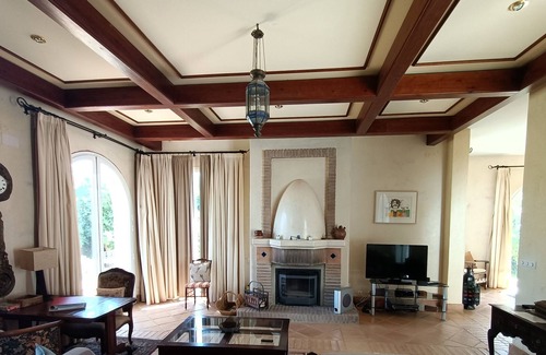 Benalup-Casas Vieja Villa | Stunning 3-Bed Villa in Benalup-Casas Viejas