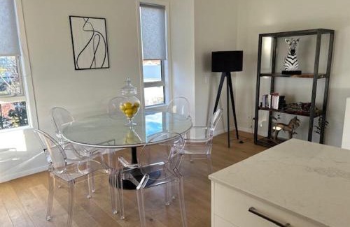 Paraparaumu Beach Apartamento | Stunning executive family home!