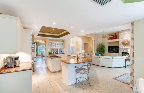 Beachview Country Club Estates Casa | Stunning Executive Golf Course Home Overlooking 7th Fairway! New to rental market!