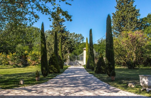Pernes-les-Fontaines Casa | Gran casa de campo provenzal con piscina