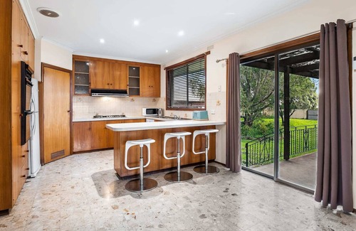 Canadian Casa | Stunning Family Friendly 4BR Holiday Home