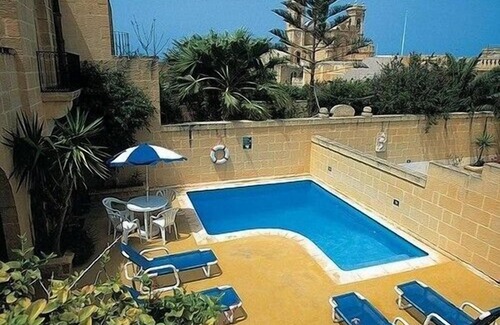 Gharb Casa | Stunning farmhouse with pool