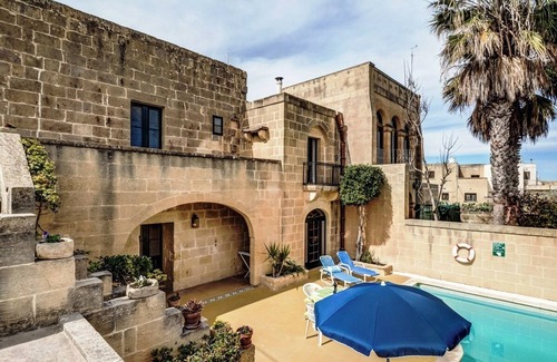 Gharb Casa | Stunning farmhouse with pool