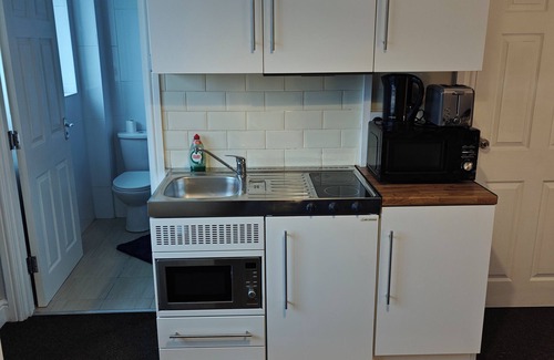 London Borough of Hounslow Apartamento | Stunning first floor studio flat near Heathrow