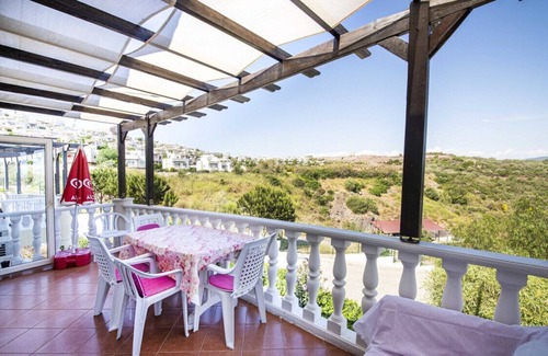 Bogazici Apartamento | Stunning Flat near Beach with Shared Pool n Bodrum
