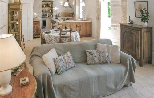 Saint-Antoine-de-Breuilh Casa | Stunning Home In St Antoine De Breuilh