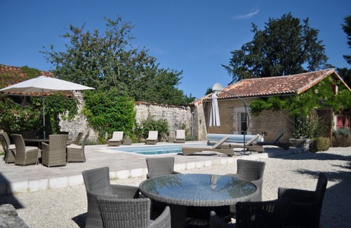 Verteuil-sur-Charente Casa | Impresionante propiedad de gran carácter en pueblo histórico.