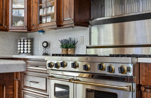 Lake Arrowhead Casa | Stunning French Chateau: 2 Master Bdrms, Views, Chef’s Kitchen, Game Rm, Firepit