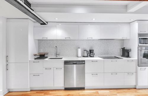 Old Montreal Condominio | Stunning Full-Floor Condo in Montreal's Old Port: Two Luxury Apartments combined